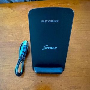 Seneo wireless fast charger